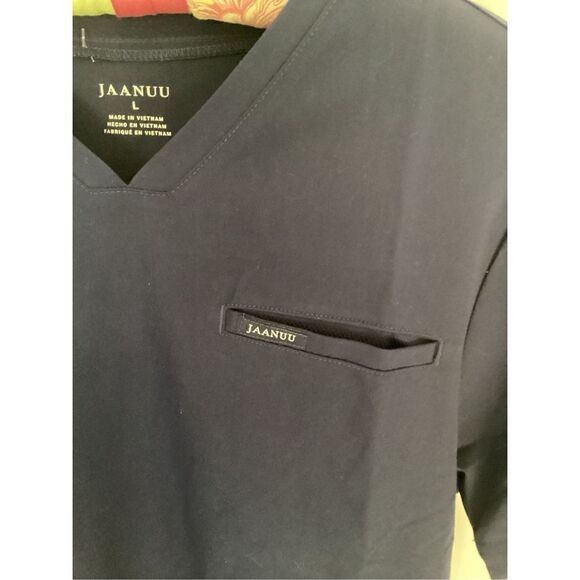 NWT Jaanuu Mens Platt Classic Scrub Top Sz L Midnight Navy - Picture 10 of 10